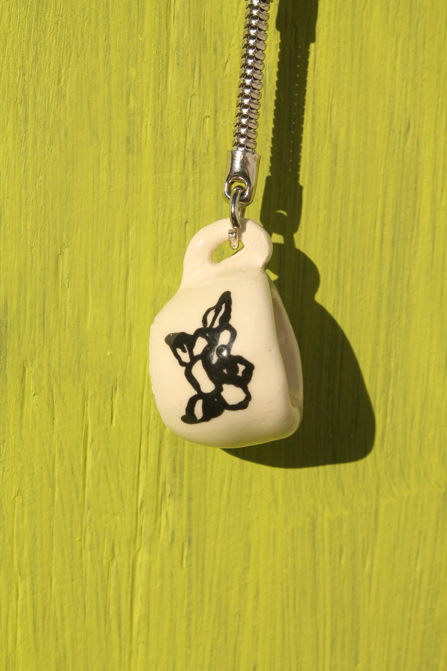 Strawberry Skull Mug Keychain